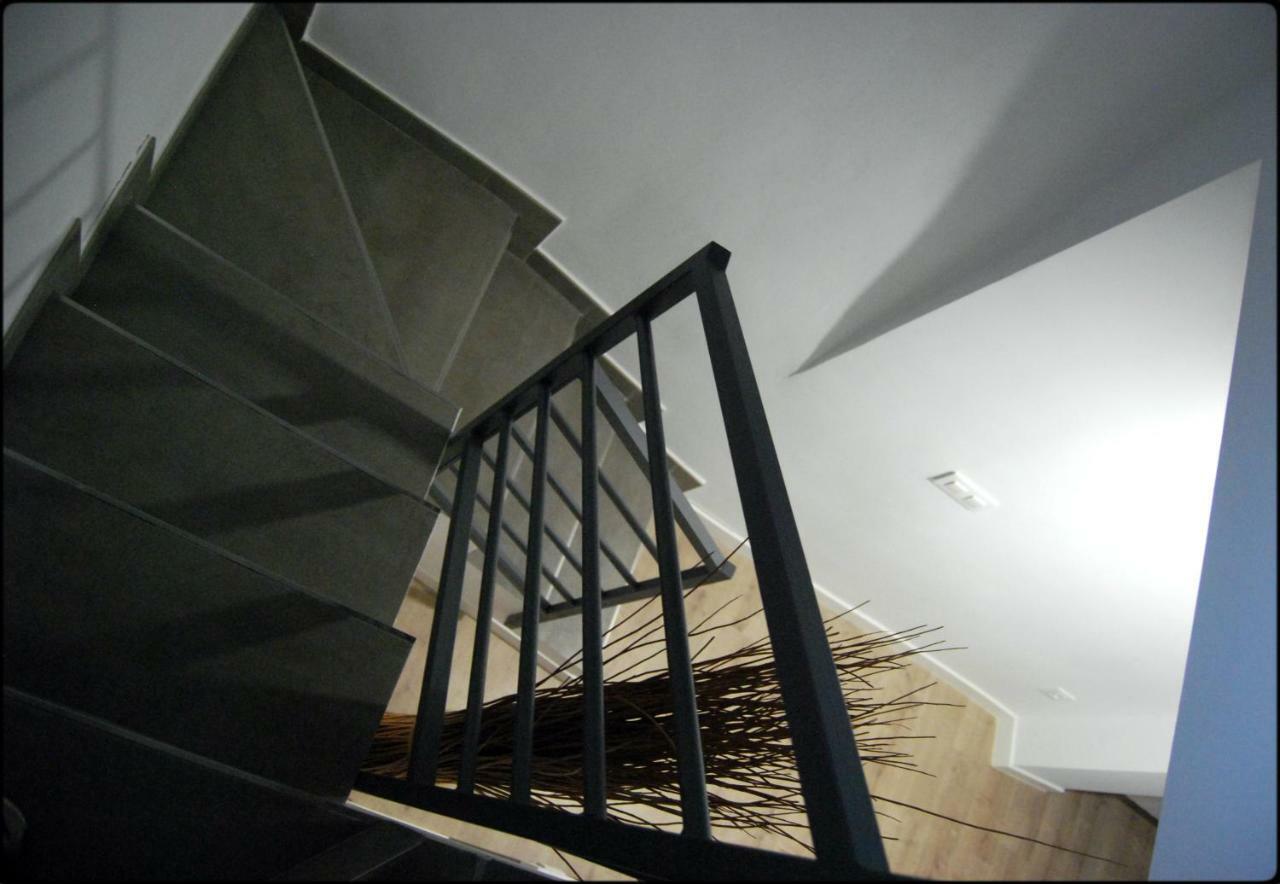 شقة Cuencaloft Duplex La Moneda كوينكا المظهر الخارجي الصورة